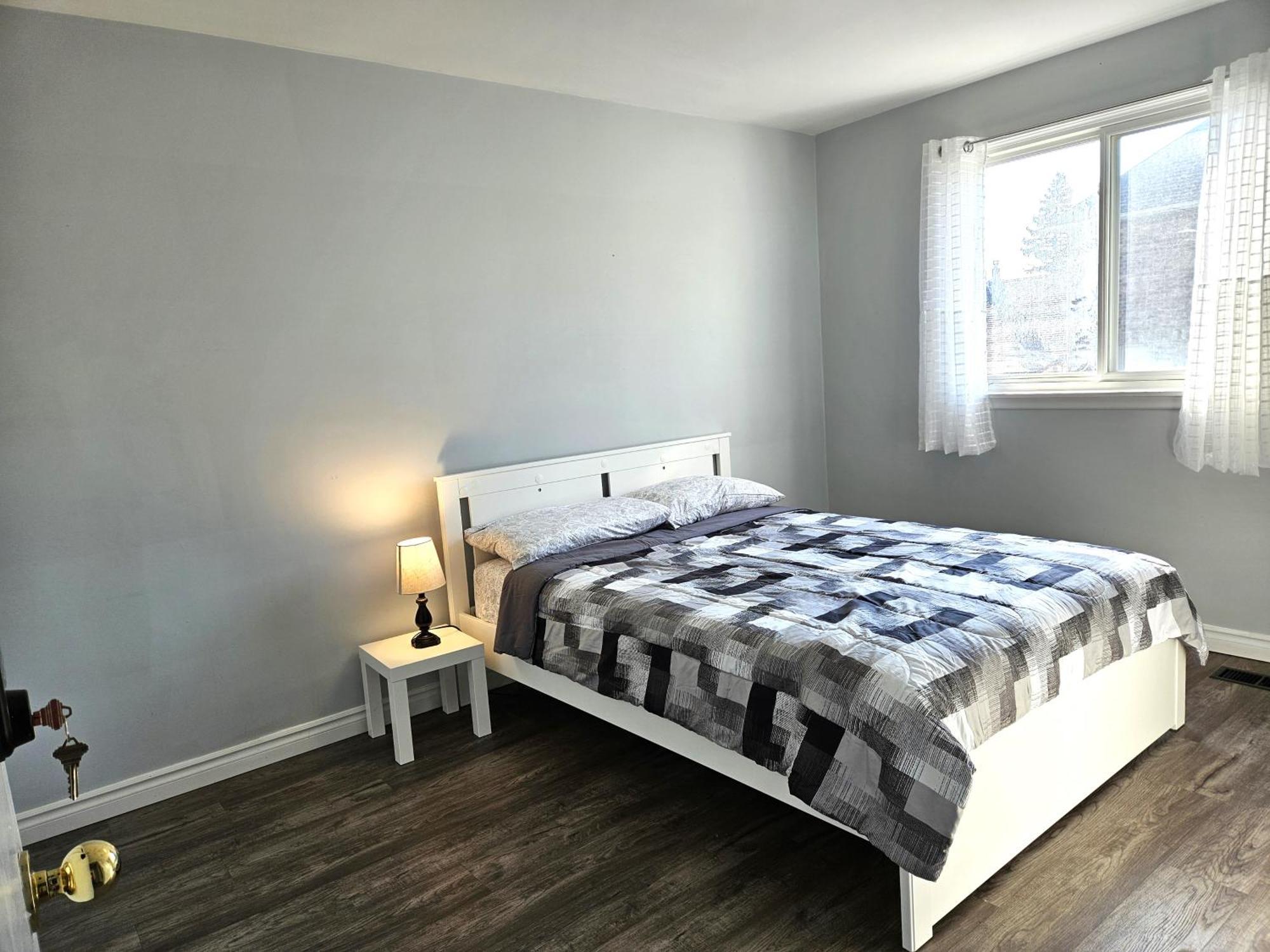 Modern Quiet Home By The Airport Mississauga Exteriör bild