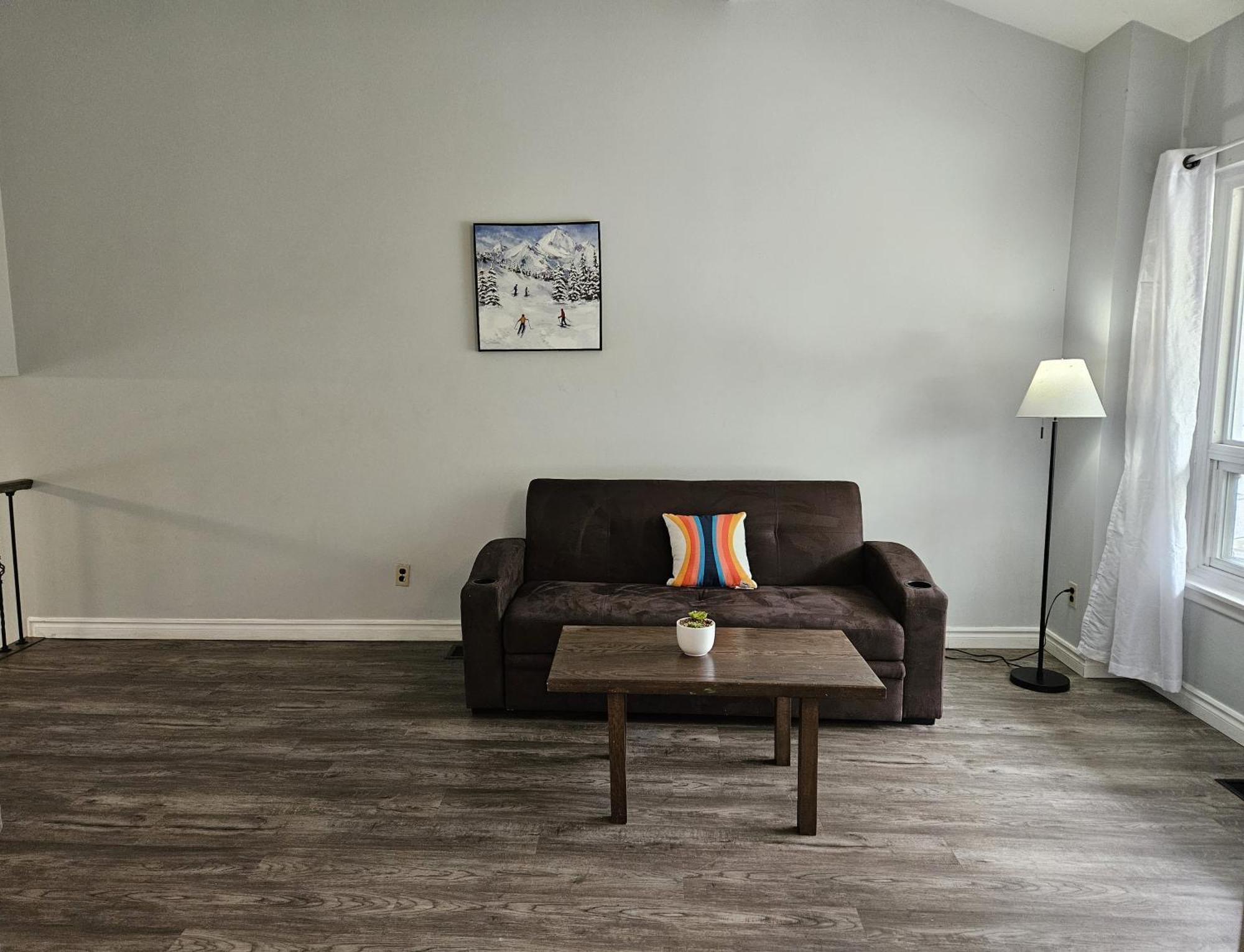 Modern Quiet Home By The Airport Mississauga Exteriör bild